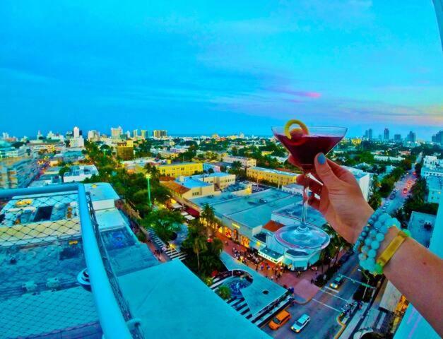 2Bedroom 2Bath Loft Exclusive Rooftop&Jacuzzi,1Block From Beach Miami Beach Exterior photo
