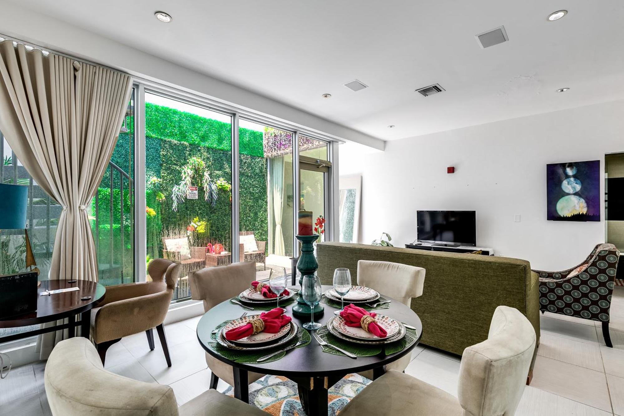 2Bedroom 2Bath Loft Exclusive Rooftop&Jacuzzi,1Block From Beach Miami Beach Exterior photo