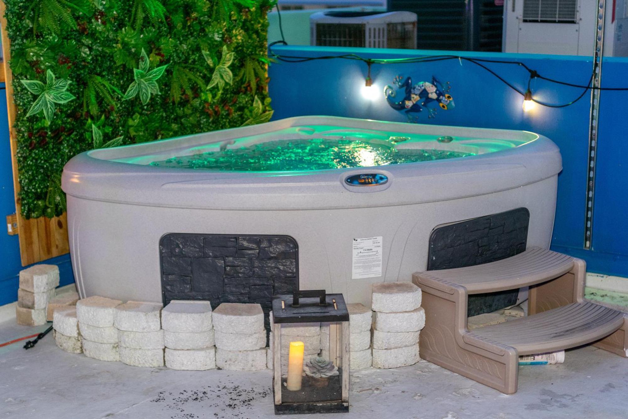 2Bedroom 2Bath Loft Exclusive Rooftop&Jacuzzi,1Block From Beach Miami Beach Exterior photo